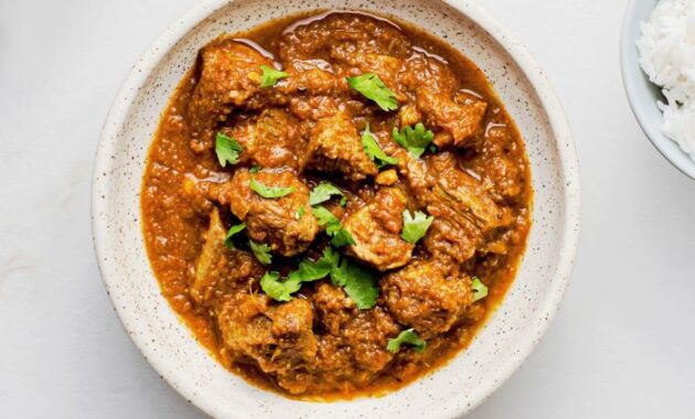 How to cook mutton curry in bengali style